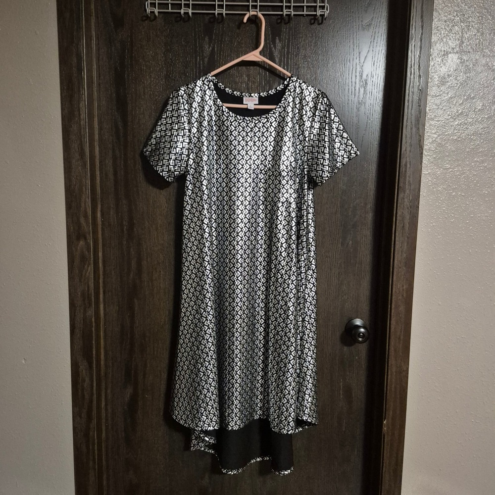 LuLaRoe Carly Dress Womens Small Silver Metallic Geometric Chevron High Low